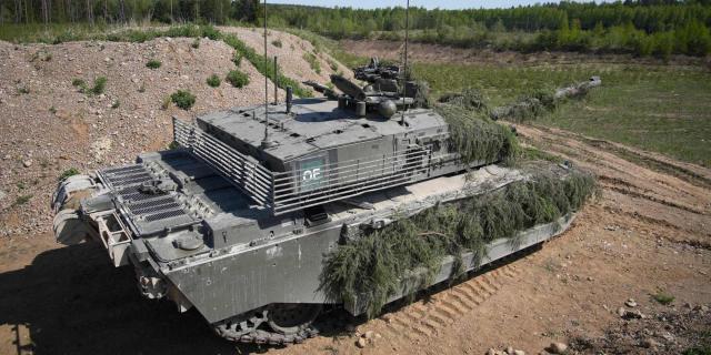 Britain's Challenger 2 Tank Is One of the Best—but It Needs Some Serious  Help