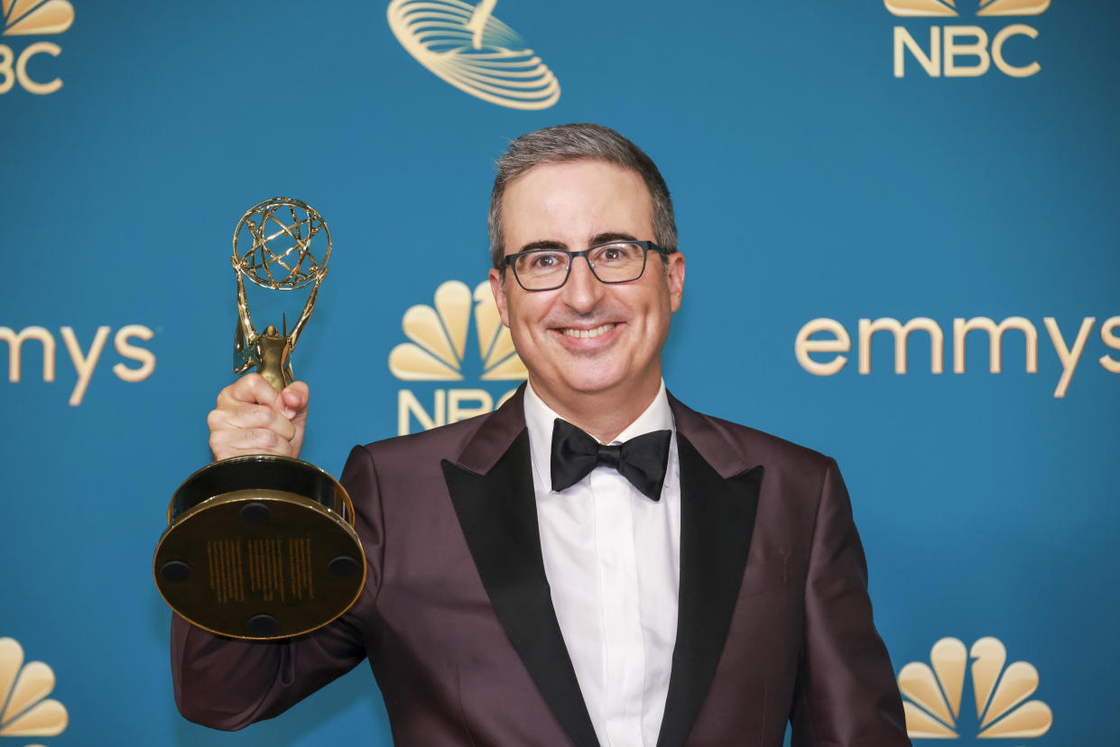 LOS ANGELES, CA - September 12, 2022 -  Winner in the category of Outstanding Variety Talk Series, the cast of Last Week Tonight With John Oliver, won an Emmy at the 74th Primetime Emmy Awards at the Microsoft Theater on Monday, September 12, 2022. John Oliver shown. (Allen J. Schaben / Los Angeles Times via Getty Images)