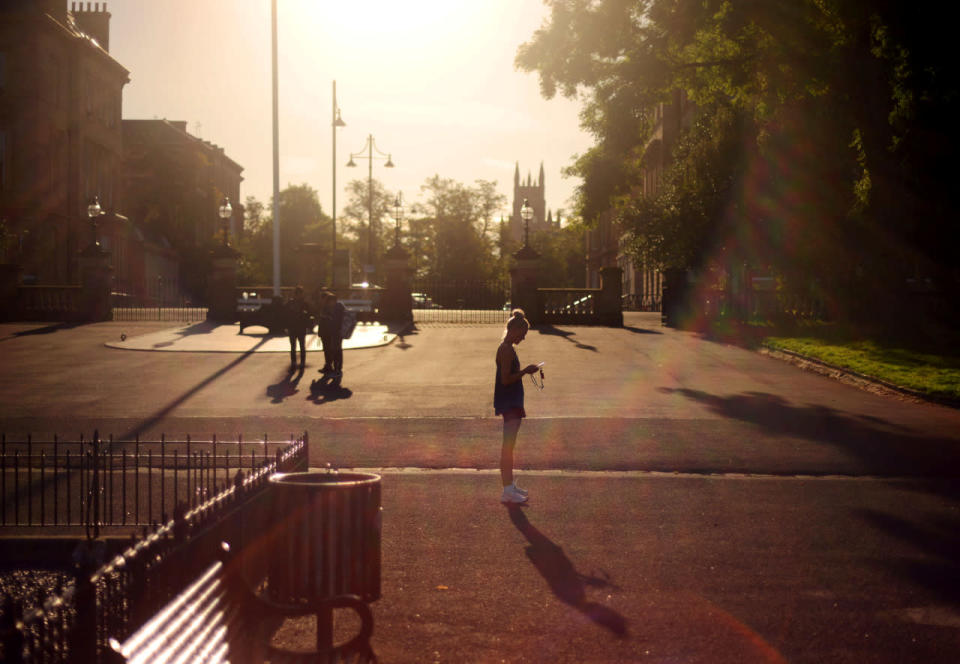 The golden hour never looked so golden in Kelvingrove Park, Glasgow [SWNS]