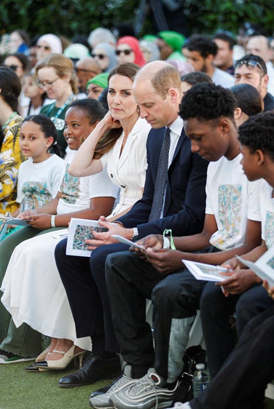 Los duques de Cambridge rinden homenaje a las víctimas del incendio de la torre Grenfell