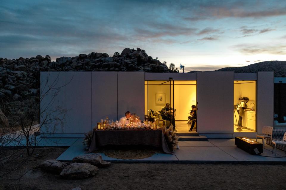 Elisabetta Redaelli, Lilly Red, Sol to Soul House, Joshua Tree