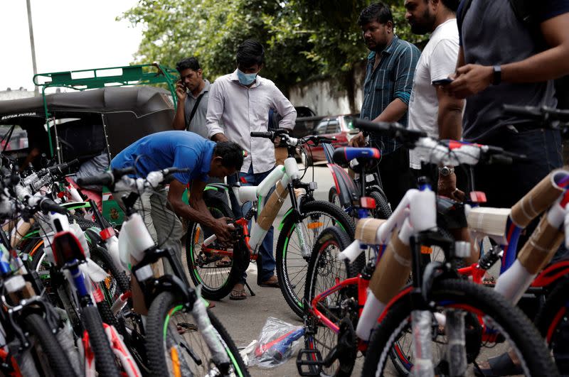 Sri Lankans turn to bicycles as fuel crisis worsens