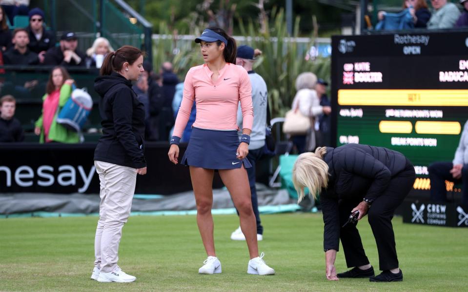 Emma Raducanu suffers injury scare before Nottingham Open semi-final suspended over wet surface