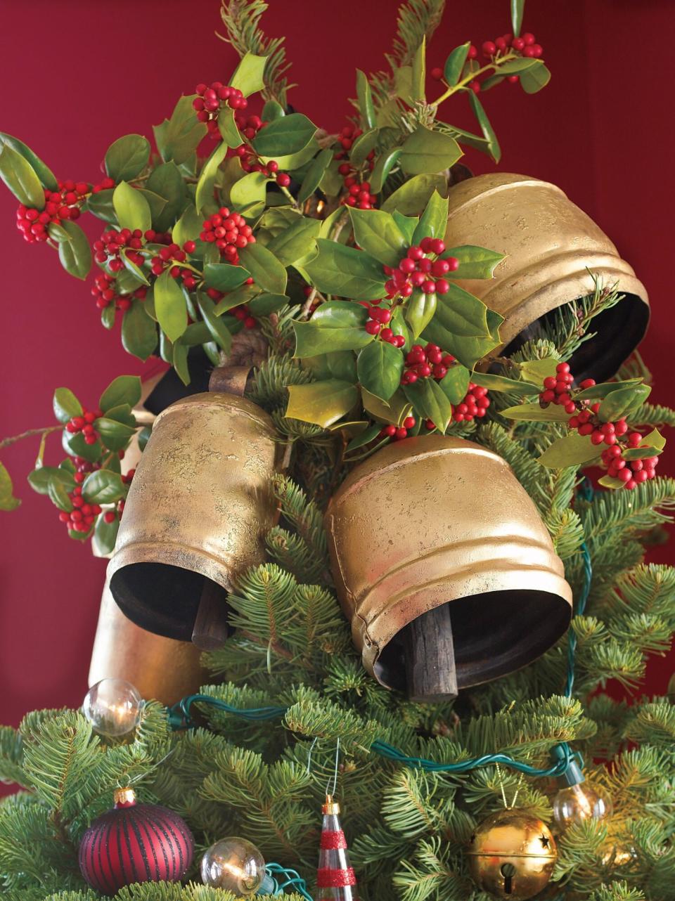 Christmas Decorating Ideas: Bell Toppers