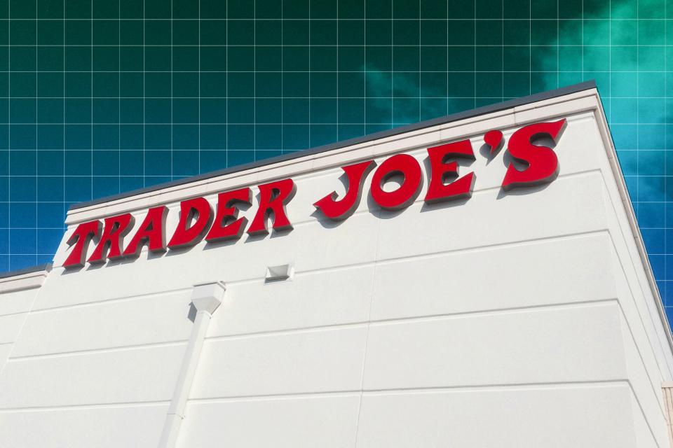 a photo of a Trader Joe's storefront