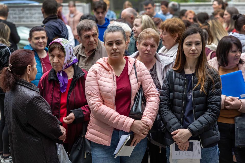 Kryvyi Rih District, Home Of Industry And Zelensky, Offers Aid And Refuge To Displaced (John Moore / Getty Images)