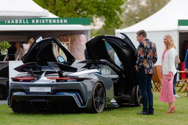 The all-new Bugatti Chiron - A world first drive, London Evening Standard