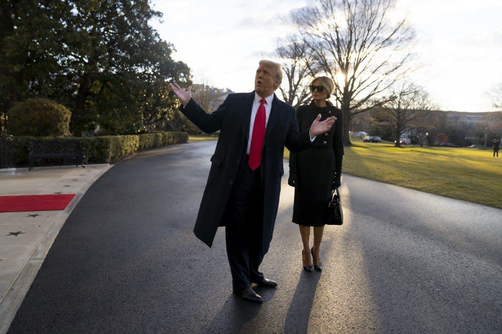 Donald et Melania Trump, faisant leurs adieux à la Maison Blanche, le 20 janvier 2021 - Eric Thayer / GETTY IMAGES NORTH AMERICA / Getty Images via AFP