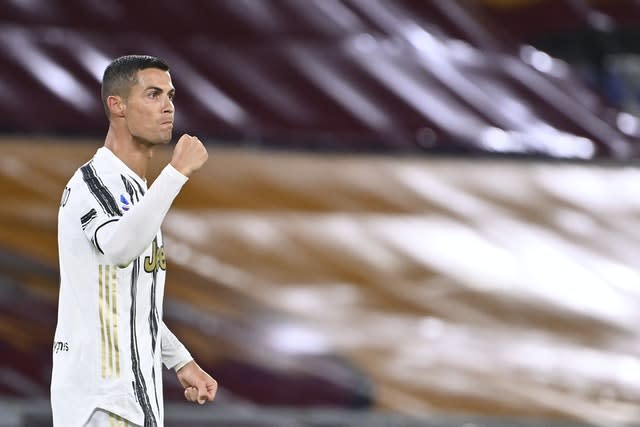 Cristiano Ronaldo scored both Juventus goals in a 2-2 Serie A draw at Roma