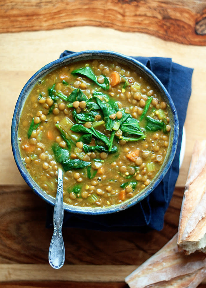 Vegetarian and vegan-friendly — and cooks up in all of 12 minutes.Recipe: Instant Pot Golden Lentil & Spinach Soup