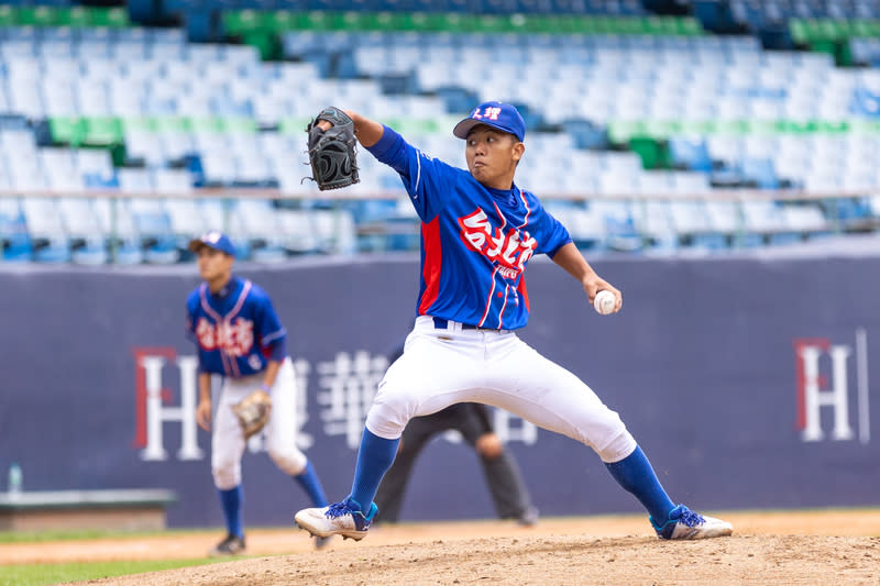 新北U18棒球賽  北市陳煒誠中繼好投助隊勝 2023新北國際城市U18棒球邀請賽台北市隊20日靠著 陳煒誠（前）中繼4.1局無失分、好投壓制，率隊以5 比2擊敗韓國京畿道隊。 （大會提供） 中央社記者謝靜雯傳真  112年12月20日 