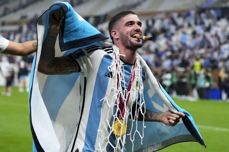 De Paul, en los festejos con la selección Argentina se consagró campeón de la Copa del Mundo de Qatar 2022