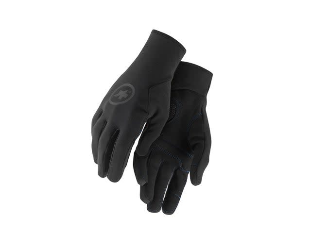 Keep a wintery chill and ice cold winds off your hands with this pair of glovesAssos