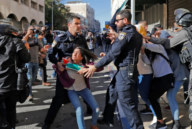 Israeli police disperse Palestinian protesters on December 9, 2017, in East Jerusalem