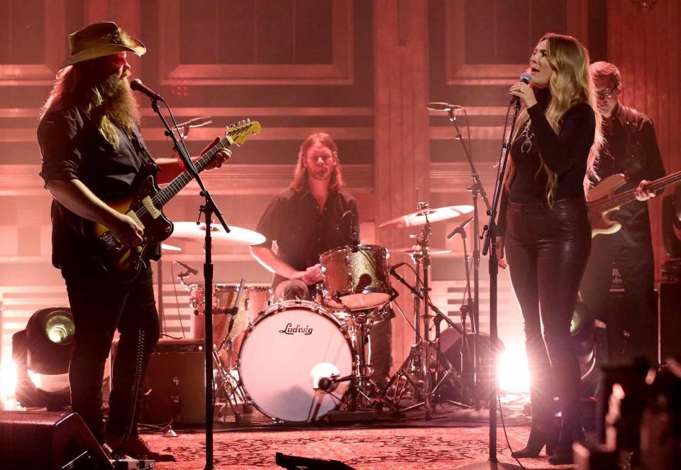 Chris Stapleton and Morgane Stapleton perform on November 10, 2016