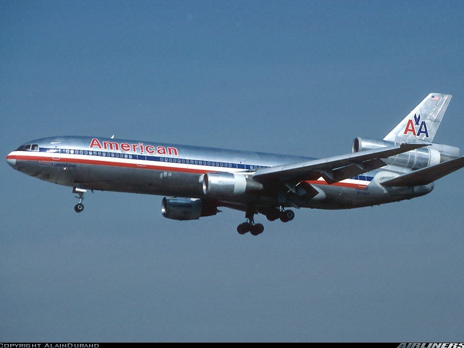 American Airlines DC-10