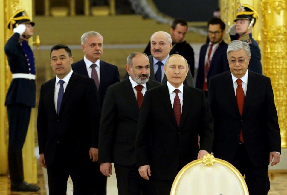 yrgyz President Sadyr Japarov, CSTO Secretary General Stanislav Zas, Belarussian President Alexander Lukashenko, Russian President Vladimir Putin and Kazakh President Kassym-Jomart Tokayev enter the hall during the Summit of Collective Security Treaty Organisation (CSTO) at the Grand Kremlin Palace, May, 16, 2022, in Moscow, Russia.