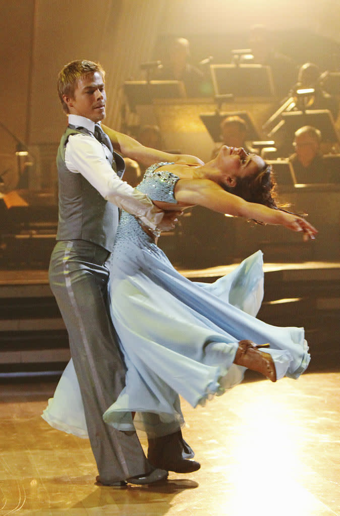 Derek Hough and Jennifer Grey perform on "Dancing with the Stars."