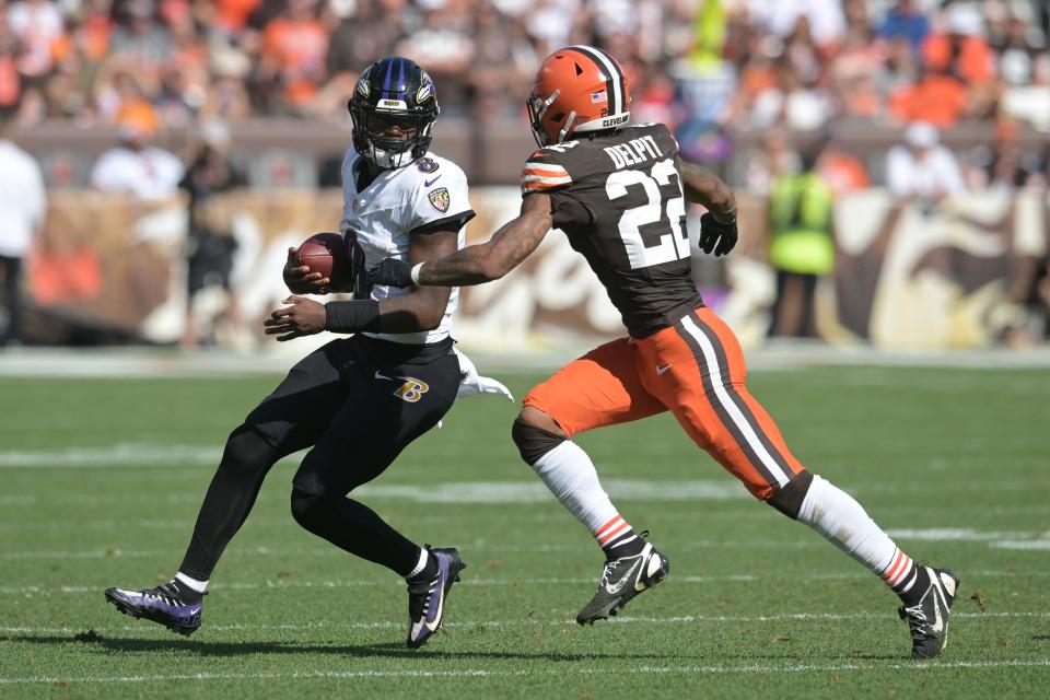 Cleveland Browns safety Grant Delpit (22) chases Baltimore Ravens quarterback Lamar Jackson (8) on Oct. 1, 2023, in Cleveland.