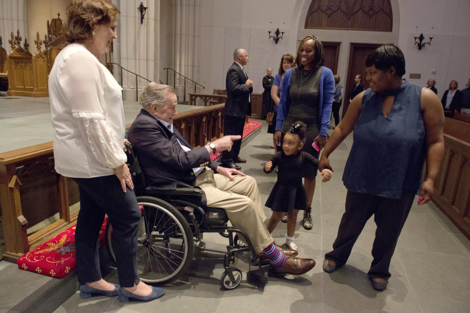 <p>Former President George H. W. Bush greets the mourners with his daughter Dorothy “Doro” Bush Koch during the visitation for former first lady Barbara Bush at St. Martin’s Episcopal Church Friday, April 20, 2018, in Houston. Barbara Bush died on April 17, at the age of 92. (Photo: Mark Burns/Offce of George H.W. Bush/Pool via AP) </p>