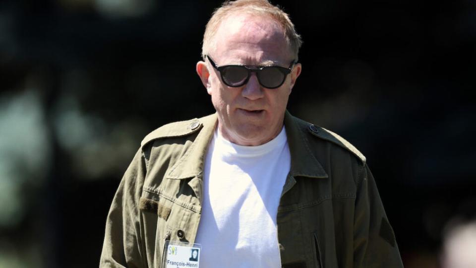 SUN VALLEY, IDAHO – JULY 12: French businessman Francois-Henri Pinault walks to lunch at the Allen & Company Sun Valley Conference on July 12, 2023 in Sun Valley, Idaho. (Photo by Kevin Dietsch/Getty Images)