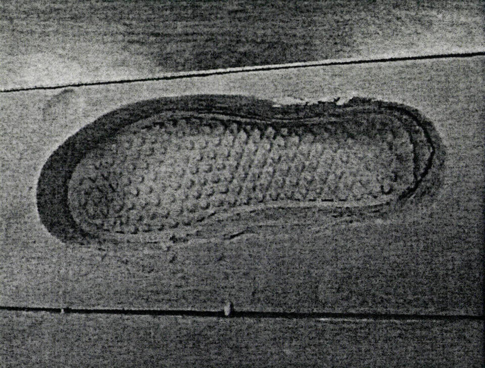 Captura de huellas de zapatos con espuma. (Tribunal de Distrito de los Estados Unidos)