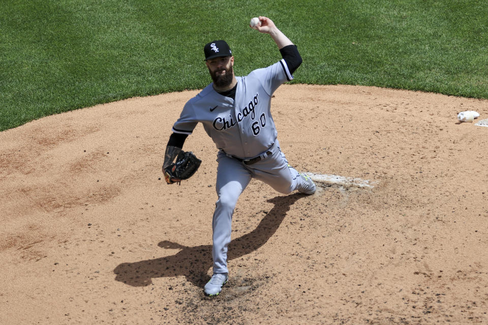 Chicago White Sox Dallas Keuchel throws during the fourth inning of a baseball game against the Cincinnati Reds, Wednesday, May 5, 2021. (AP Photo/Aaron Doster)