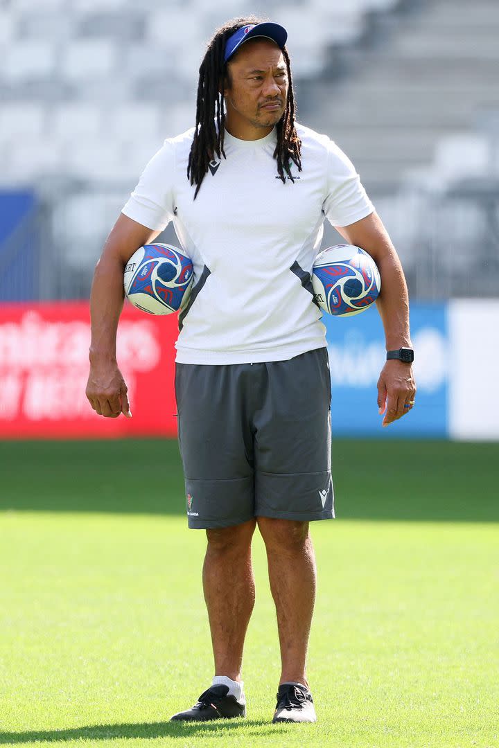 Tana Umaga fue figura de All Blacks en años recientes; ahora es asistente de Mapusua en el cuerpo técnico de Samoa.