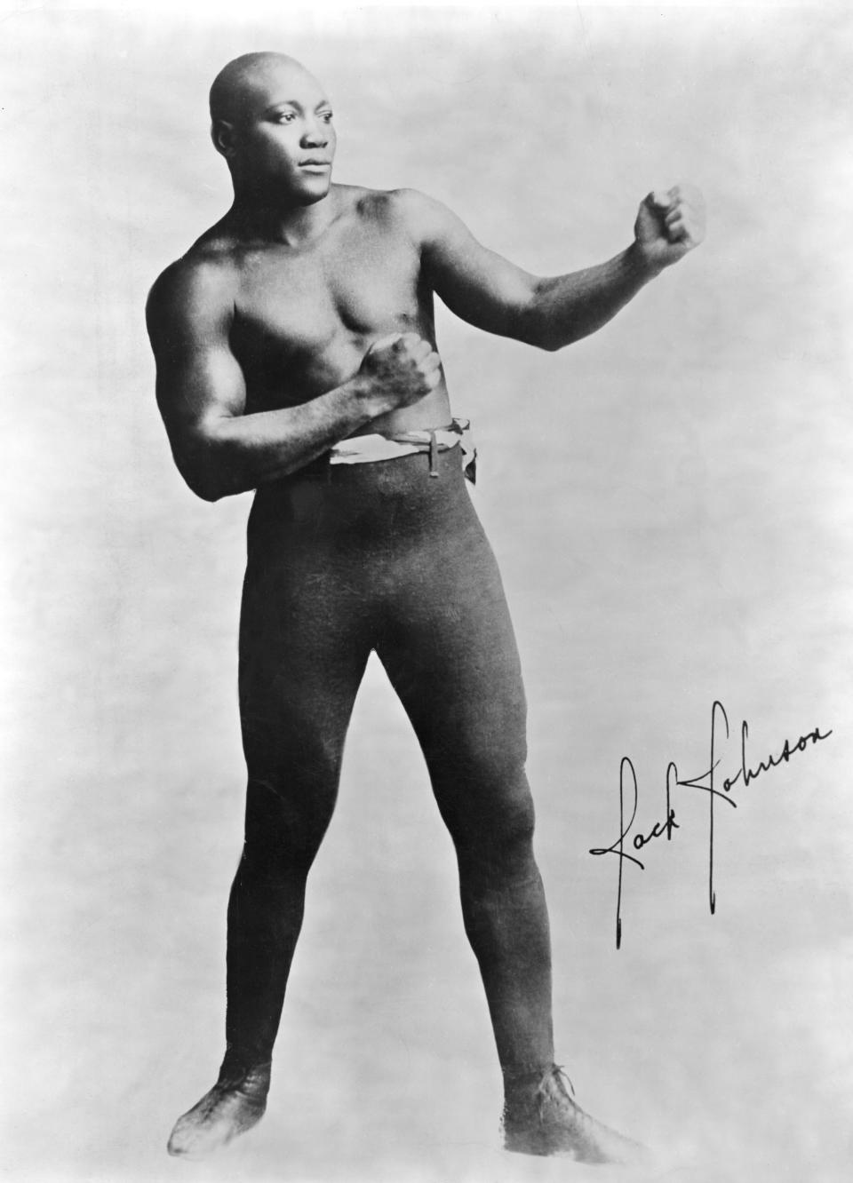 Jack Johnson won&nbsp;his heavyweight boxing world champion title by knocking out Canadian boxer Tommy Burns in 1908. (Photo: Bettmann via Getty Images)