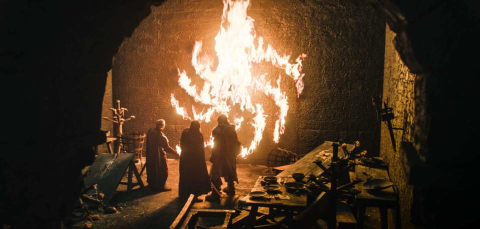 A Horrifying New Spiral Appeared on Game of Thrones . What Are the White Walkers Trying to Tell Us?