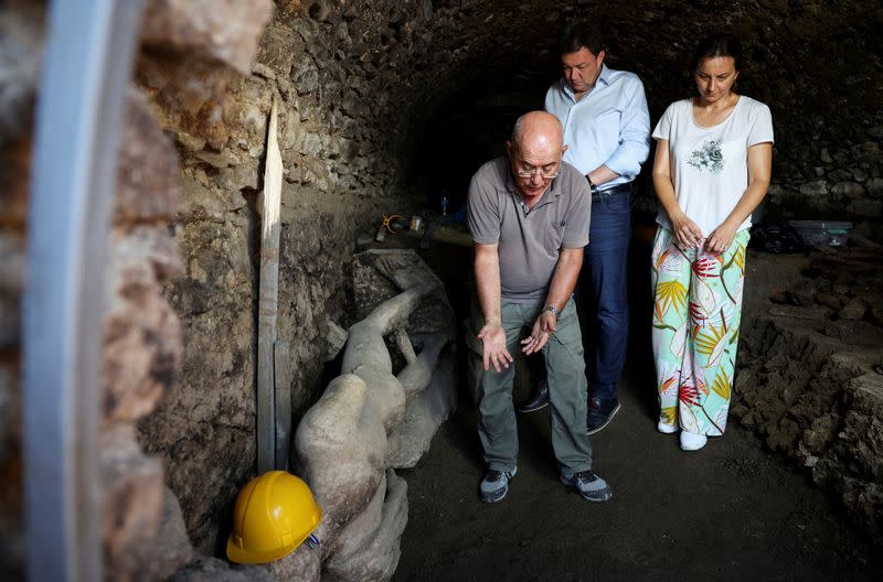 Bulgarian archaeologists find marble god in ancient Roman sewers