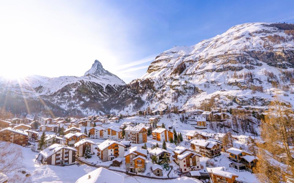 Οι πίστες στο Zermatt είναι πολυσύχναστες μέχρι τα τέλη Απριλίου