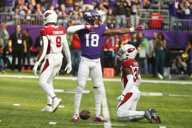 Minnesota Vikings tight end Johnny Mundt (86) on the field before an NFL  football game against the Dallas Cowboys, Sunday, Nov. 20, 2022 in  Minneapolis. (AP Photo/Stacy Bengs Stock Photo - Alamy