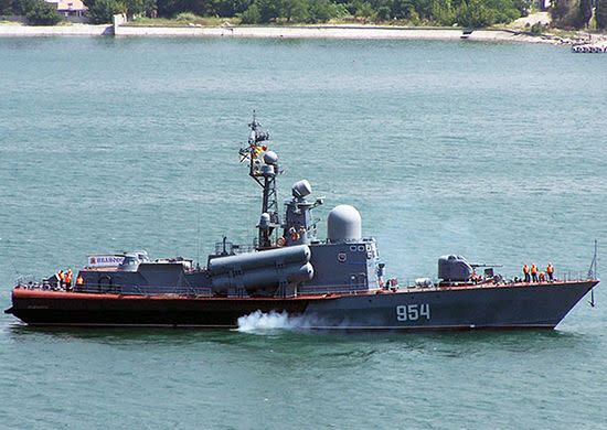 The Russian Tarantul-class Ivanovets missile corvette in a photo published on Oct. 21, 2016 (Russian Defense Ministry)