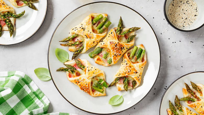 Ham cheese asparagus puff pastry