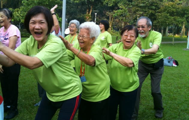 An expert reveals that adults tend to be the ones who have forgotten how to 'let go and laugh'. (Yahoo! file photo)