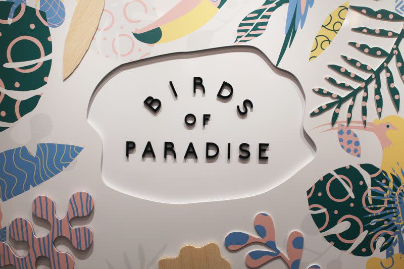 Birds of paradise sign