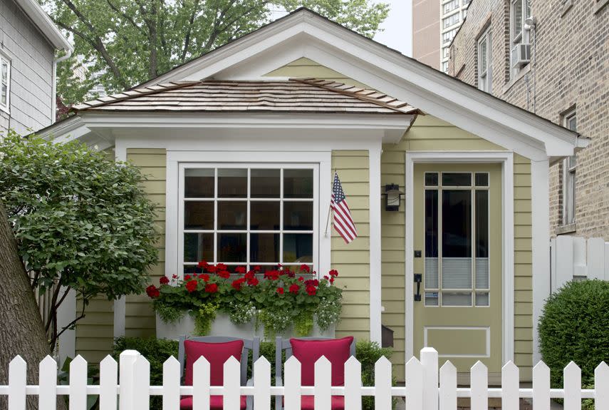 Cozy Chicago Cottage