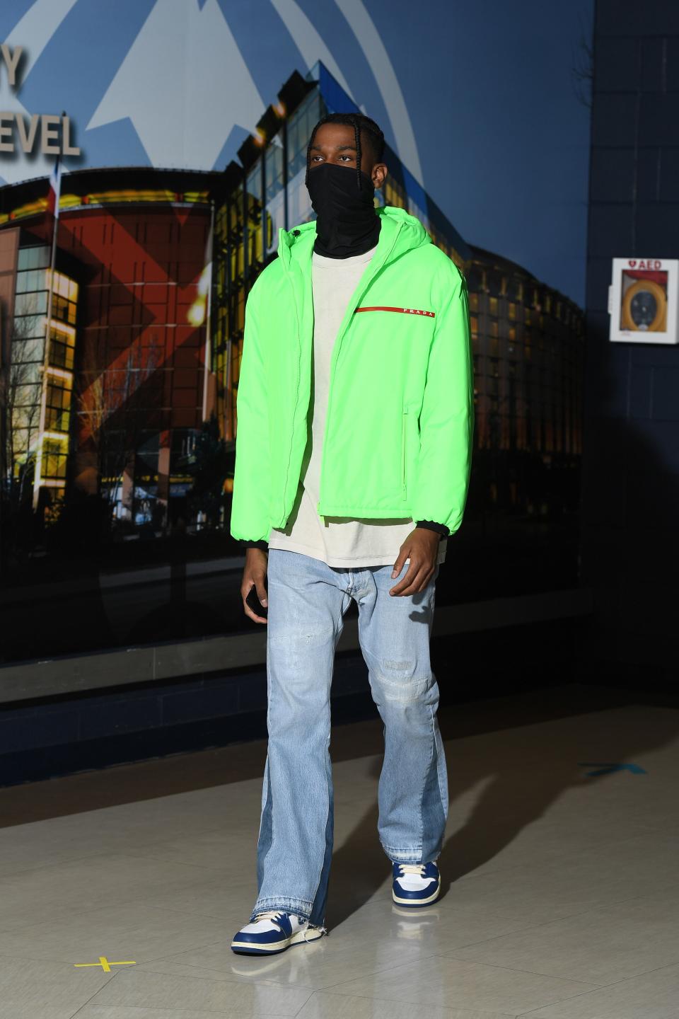 Shai Gilgeous-Alexander of the Oklahoma City Thunder arrives for a game against the Nuggets in Denver, January 19, 2021.