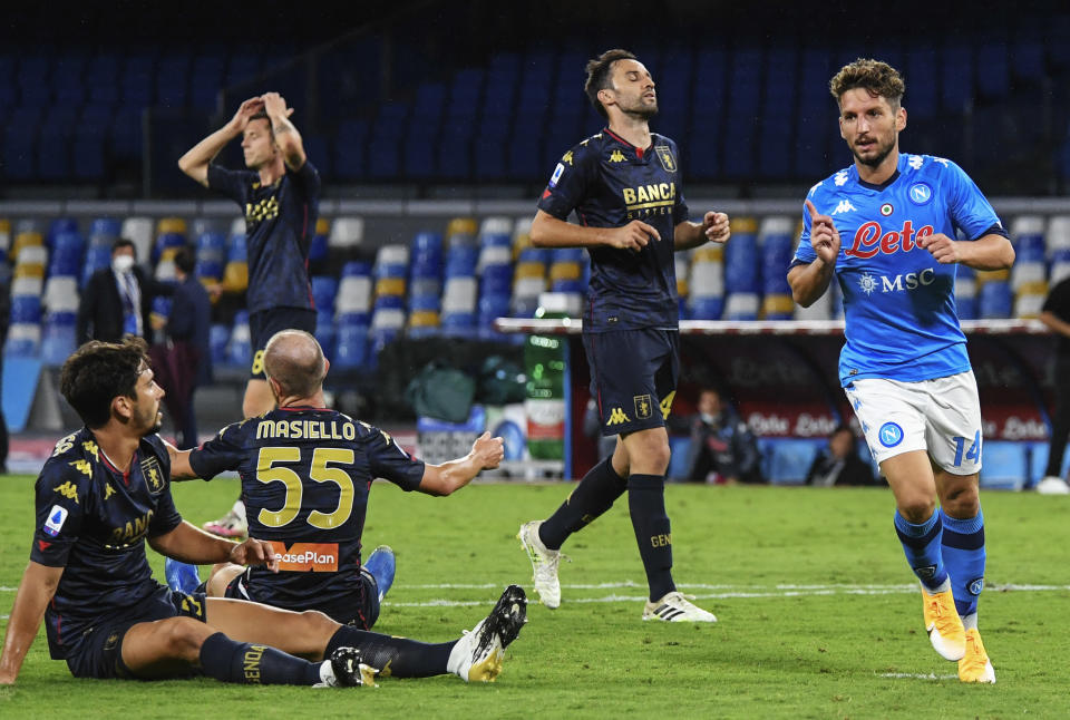 SAN PAOLO STADIUM, NAPLES, CAMPANIA, ITALY - 2020/09/27: Napoli's belgian striker Dries Mertens celebrates after scoring a goal as Genoa's players react during the Serie A football match SSC Napoli vs Genoa CFC. Napoli won 6-0. (Photo by Salvatore Laporta/KONTROLAB/LightRocket via Getty Images)