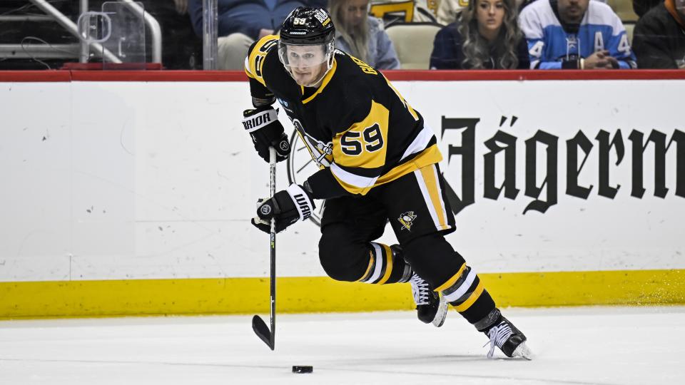 Jake Guentzel will miss the beginning of the 2023-24 season. (Jeanine Leech/Icon Sportswire via Getty Images)