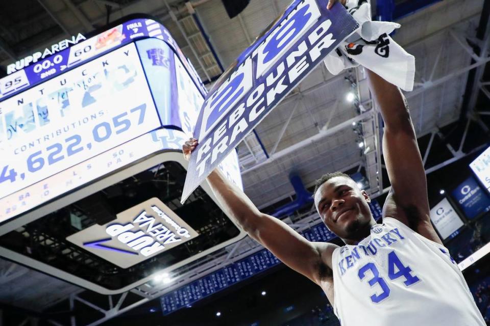 Kentucky’s Oscar Tshiebwe celebrates grabbing a Rupp Arena-record 28 rebounds against Western Kentucky during the 2021-22 season. Tshiebwe was elected the 2022 Lexington Herald-Leader Kentucky Sports Figure of the Year award winner in votes cast by 143 members of the commonwealth’s sports media.