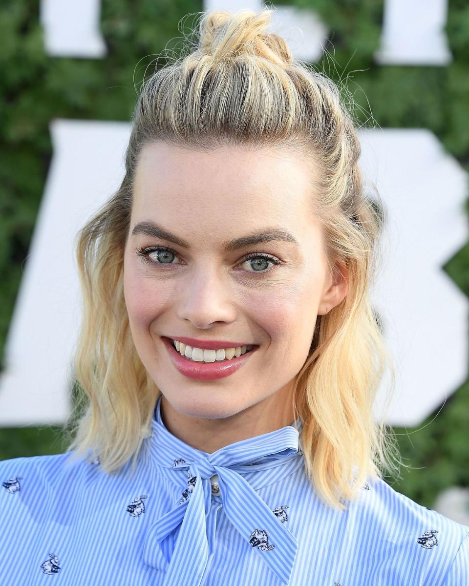 top knot hairstyle ideas