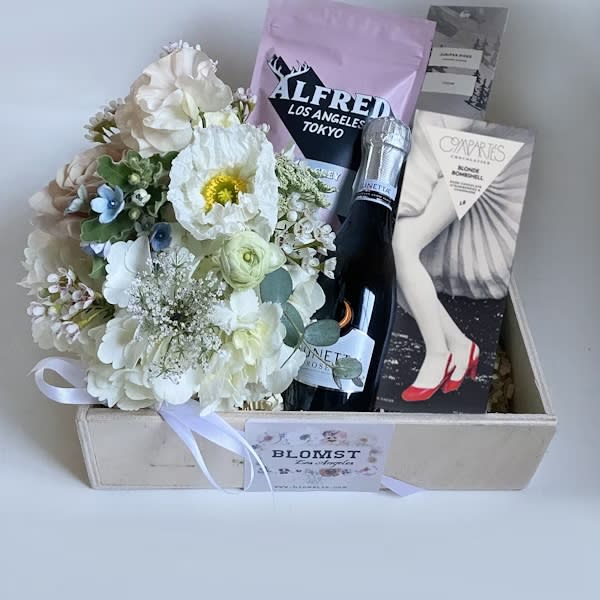 The Best Mother's Day Gift Baskets 2024: Harry & David, Amazon, Floom