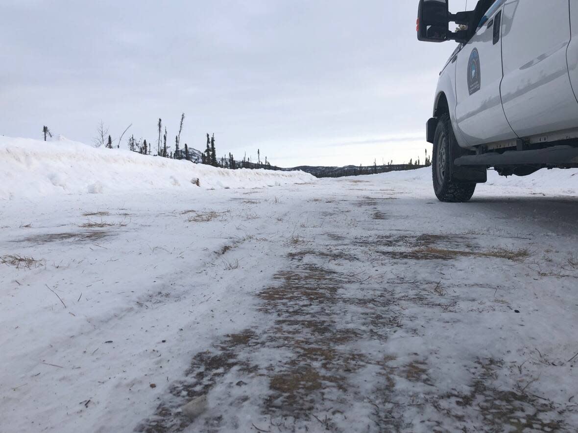 A rough patch on the Mackenzie Valley Winter Road between Norman Wells and Fort Good Hope, N.W.T., on March 7, 2019. The Prohibition Creek Access Road is expected to be part of the Mackenzie Valley Highway Project and will eventually connect the N.W.T. communities of Tulita and Norman Wells.  (John Last/CBC - image credit)