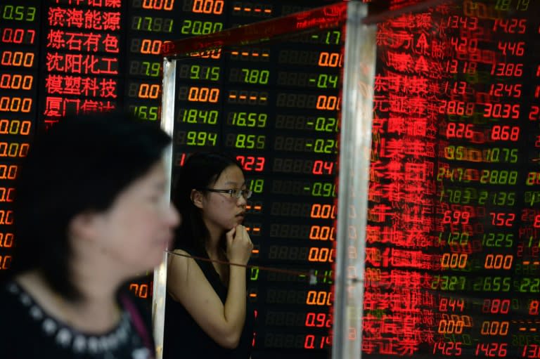 Shanghai volatility continues despite government measures at the weekend to halt IPOs and moves to pour billions of yuan into the market to end three weeks of plunging prices