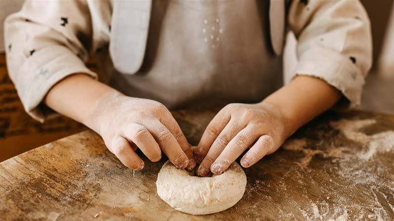 punching hole in bagel