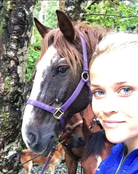 Reese rode on the backs of elephants in her 2011 movie “Water for Elephants,” so riding horses is not a problem. “Made a new friend today!” she exclaimed. “#HikingPartner #AdventureTime.” (Photo: Instagram)