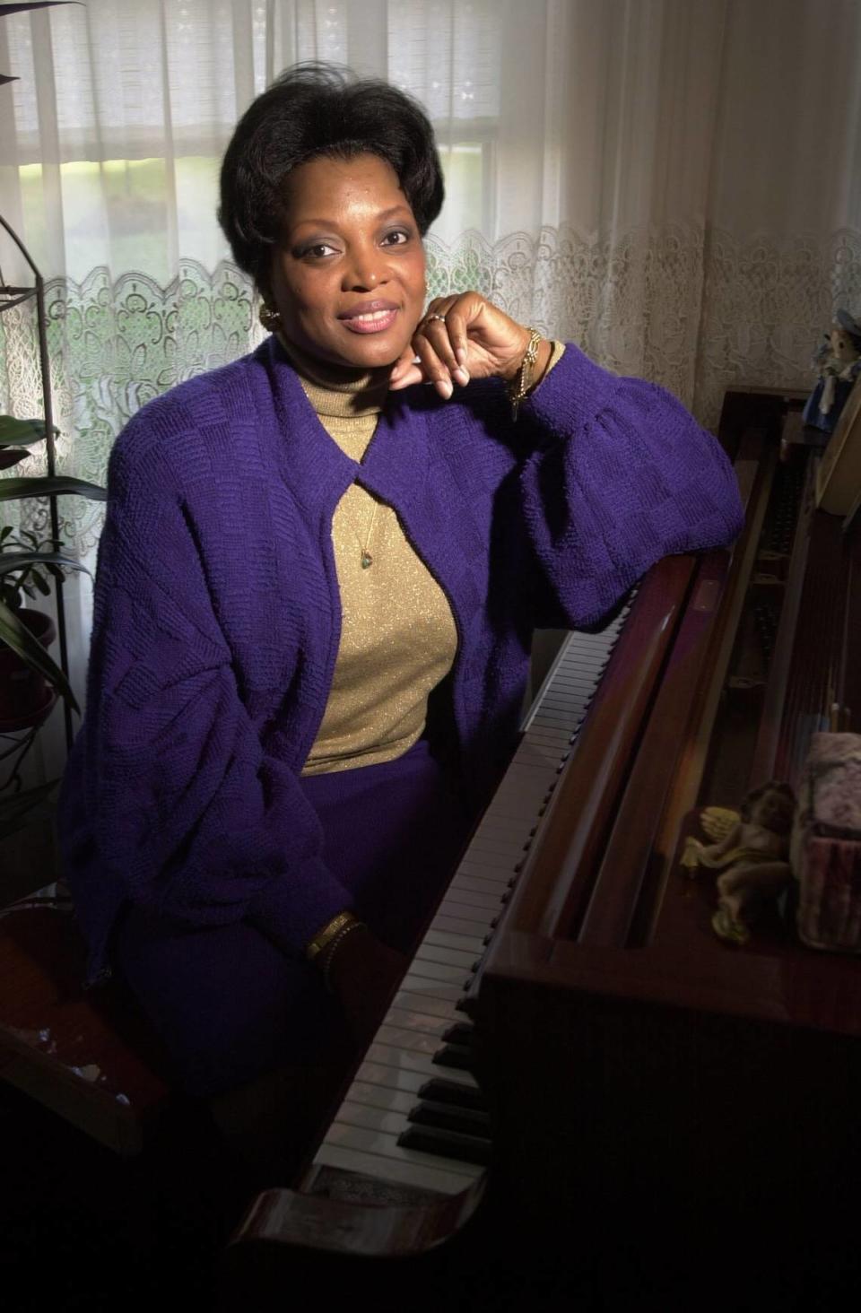 Wilhelmenia Fernandez-Smith, photographed at her home in Lexington, Ky., on 11/13/02, is a world-renowned soprano who continues her international singing career while living in Lexington.