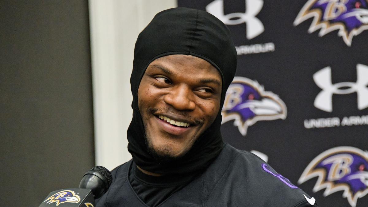 Lamar Jackson requests trade from Baltimore Ravens